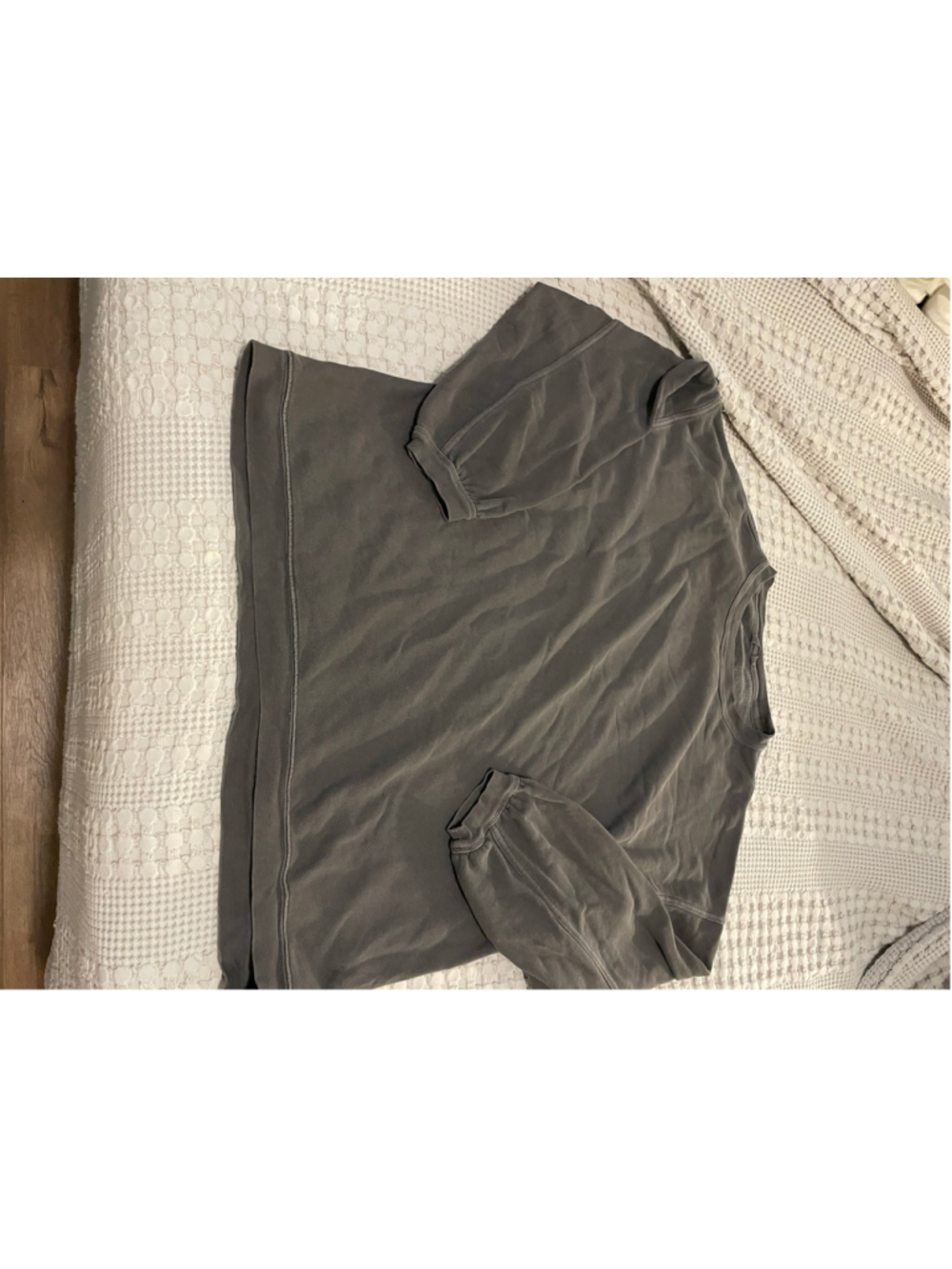 Aerie Offline Sweatshirt Medium Grey Long Sleeve Crew Neck gorpcore oversized